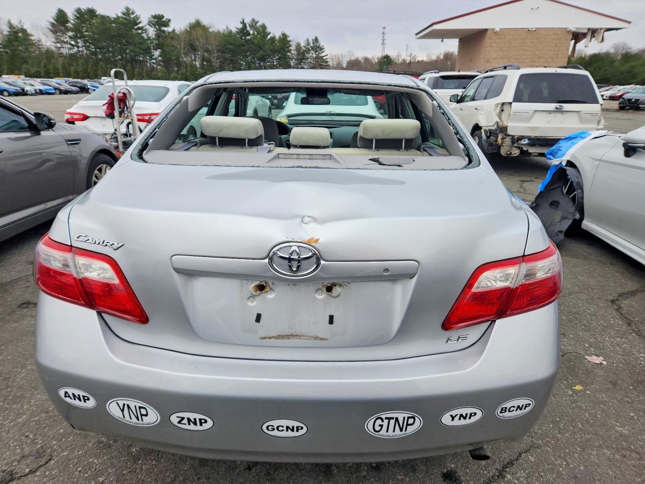 2009 TOYOTA CAMRY LE photo 6