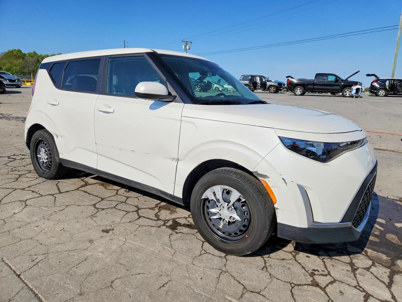 2025 KIA SOUL LX photo 4
