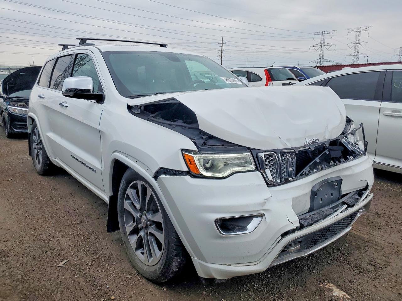 2018 JEEP GRAND CHEROKEE OVERLAND photo 4