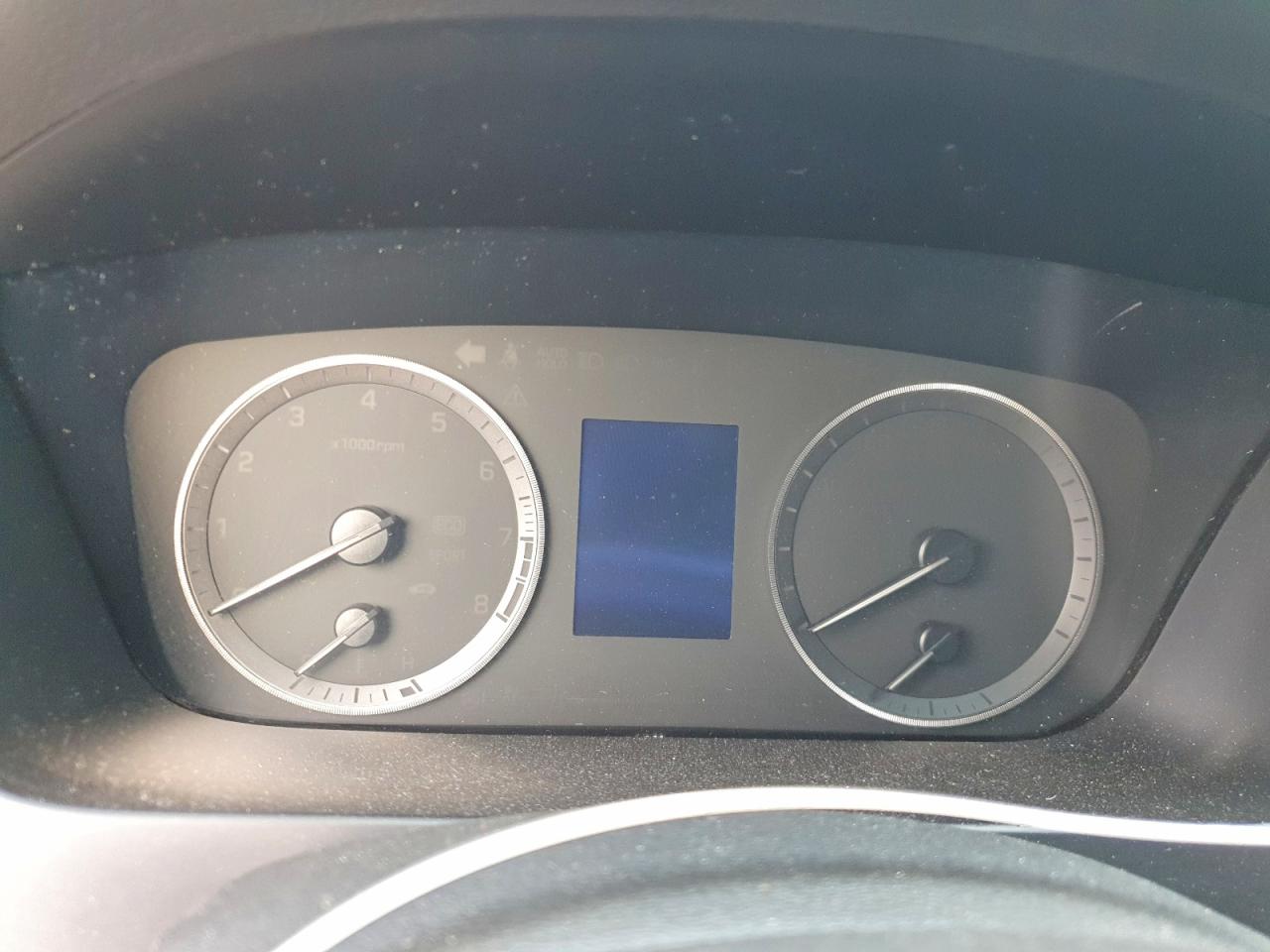 2015 HYUNDAI SONATA SE photo 9