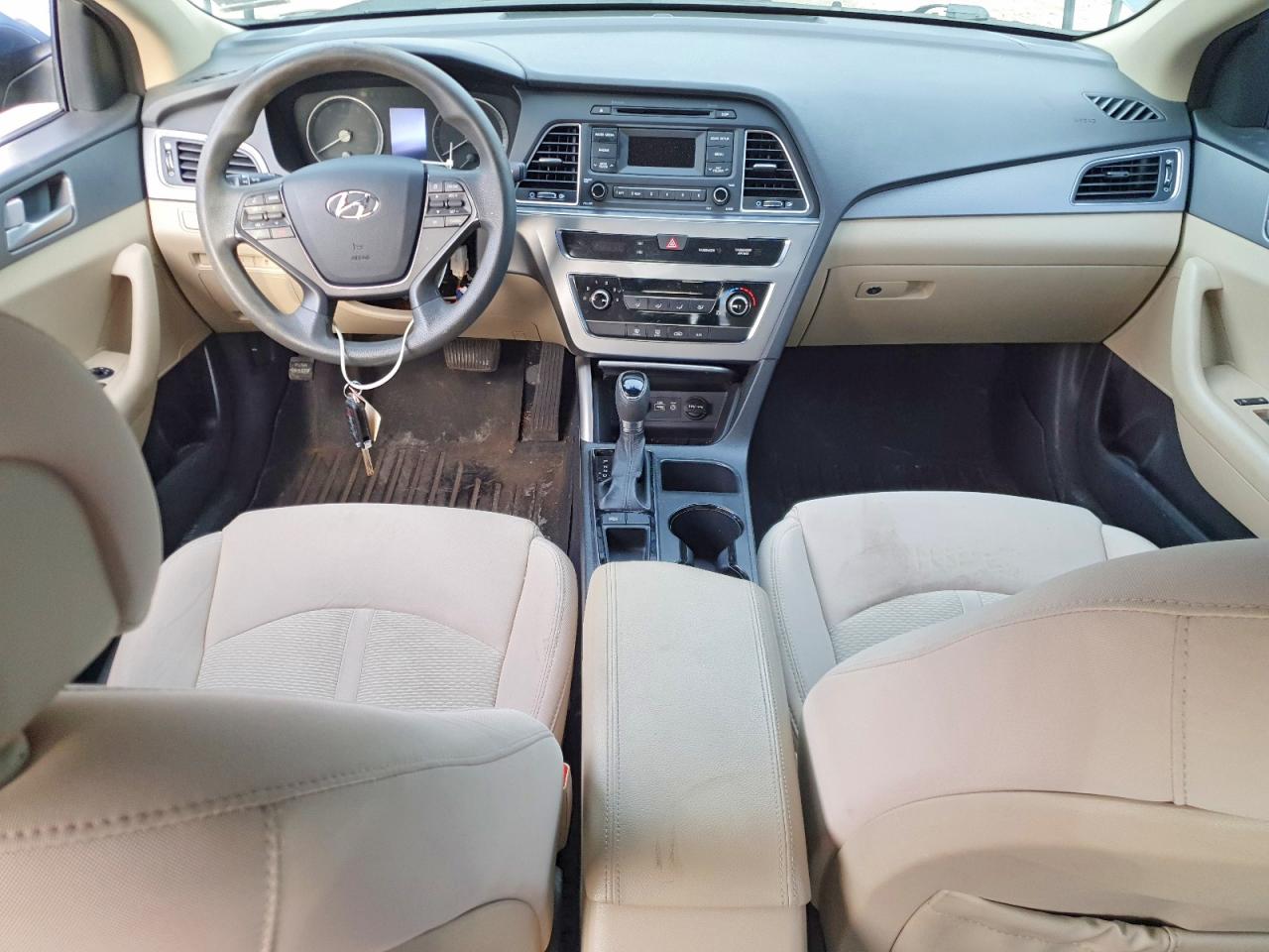 2015 HYUNDAI SONATA SE photo 8