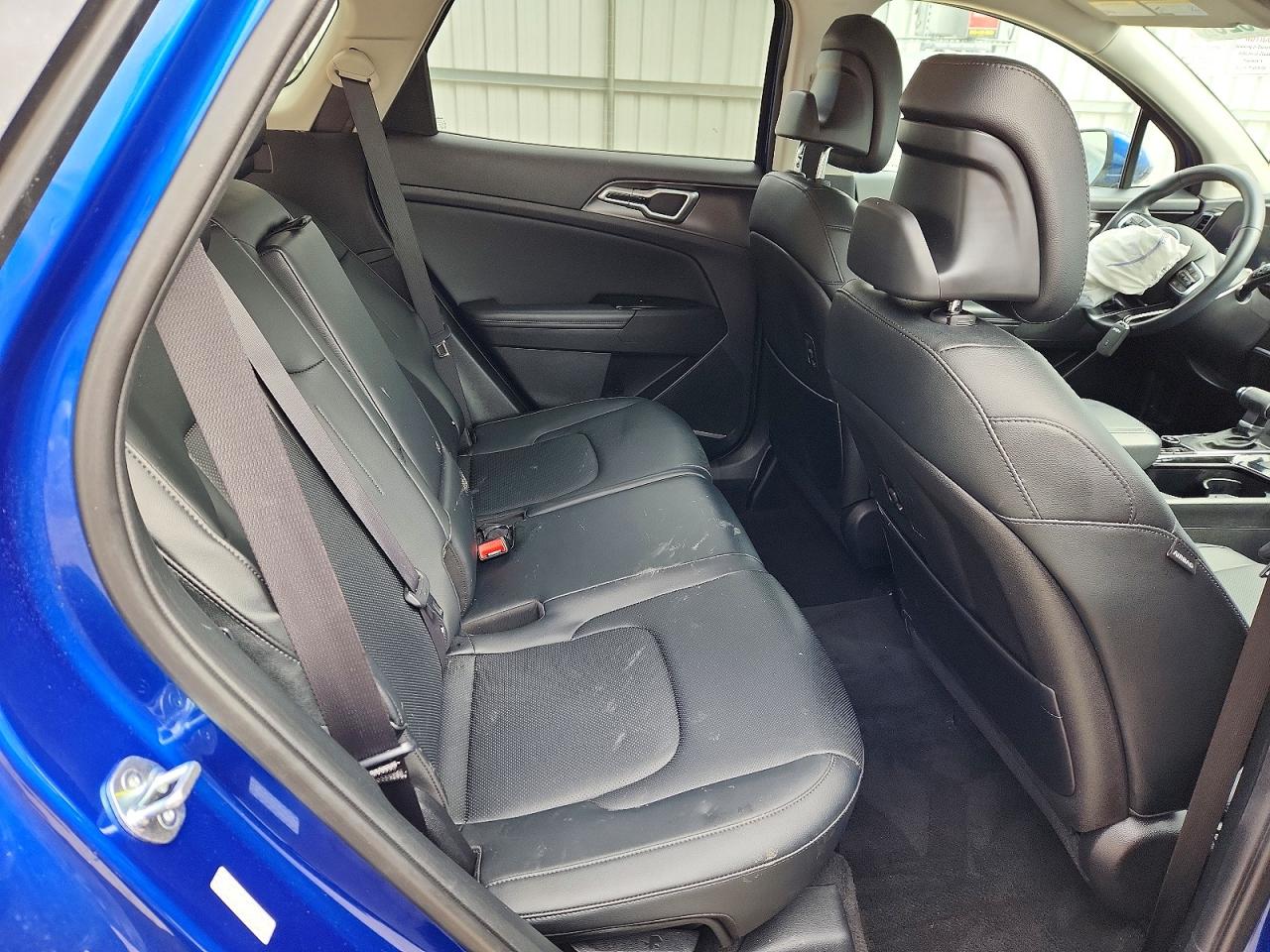 2023 KIA SPORTAGE EX photo 11