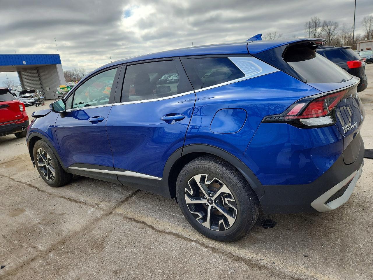 2023 KIA SPORTAGE EX photo 2