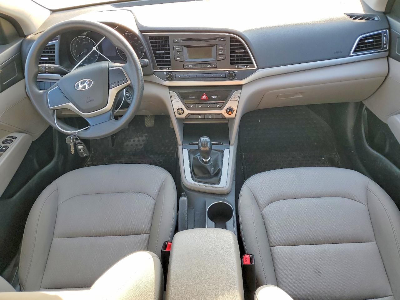 2017 HYUNDAI ELANTRA SE photo 8