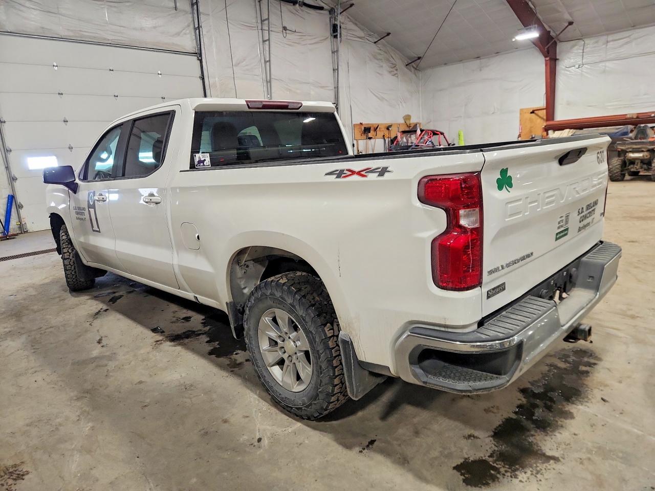 2019 CHEVROLET SILVERADO K1500 LT photo 4
