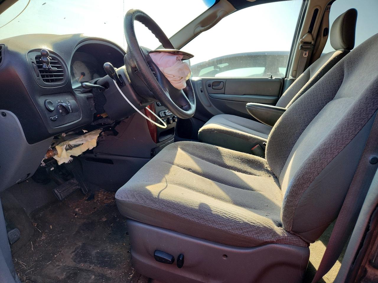2007 CHRYSLER TOWN & COUNTRY LX photo 13