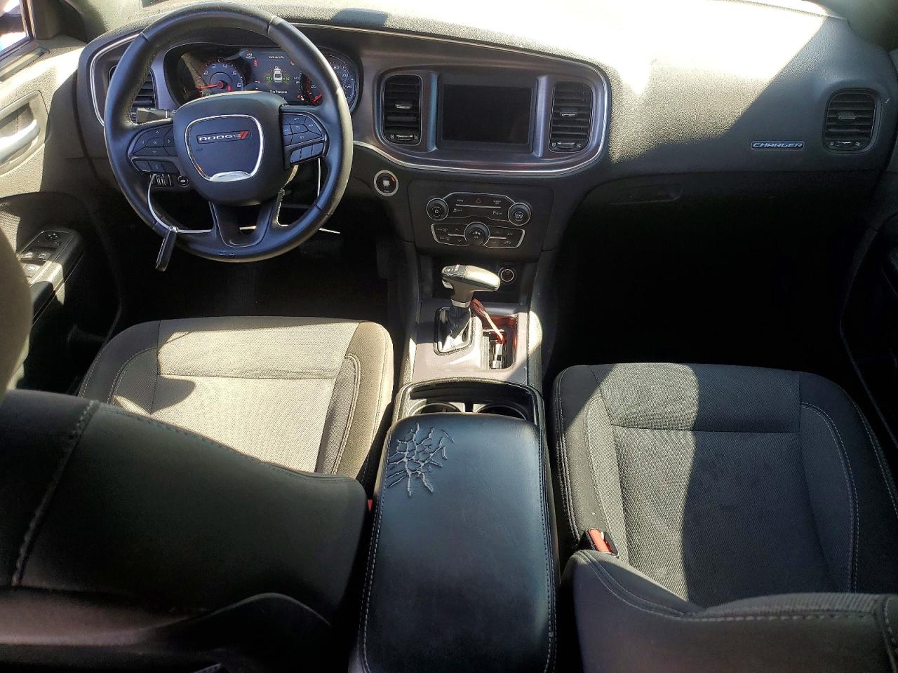 2018 DODGE CHARGER SXT photo 15