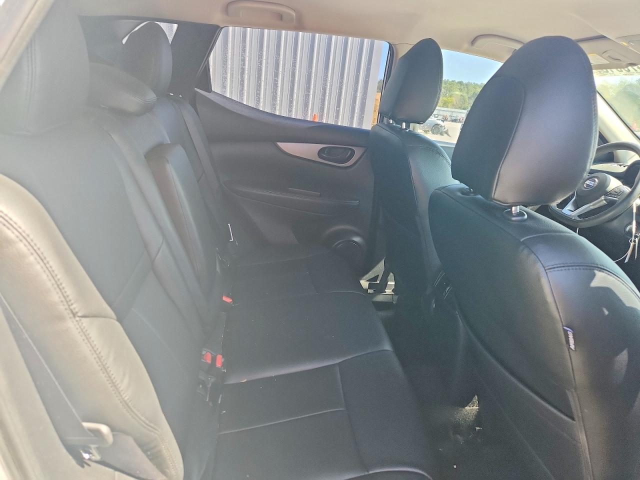 2018 NISSAN ROGUE SPORT S photo 11