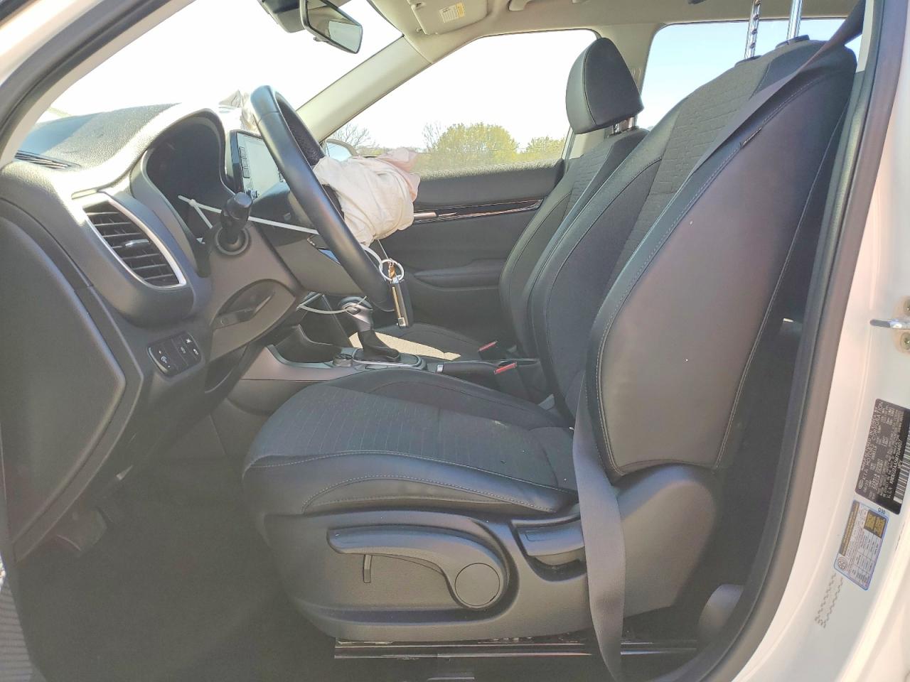 2021 KIA SELTOS S photo 7