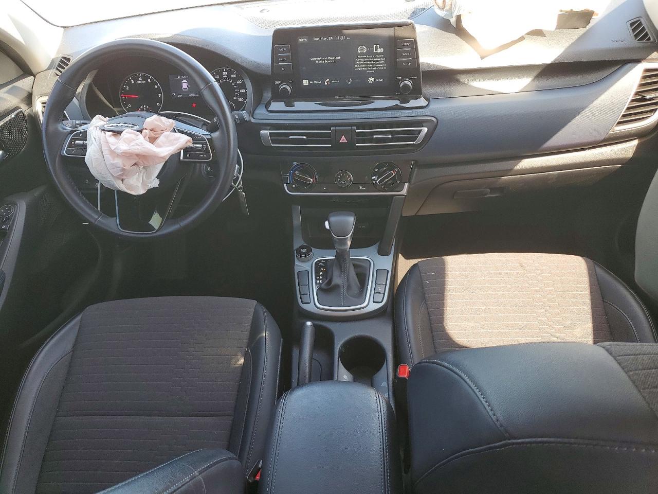 2021 KIA SELTOS S photo 8