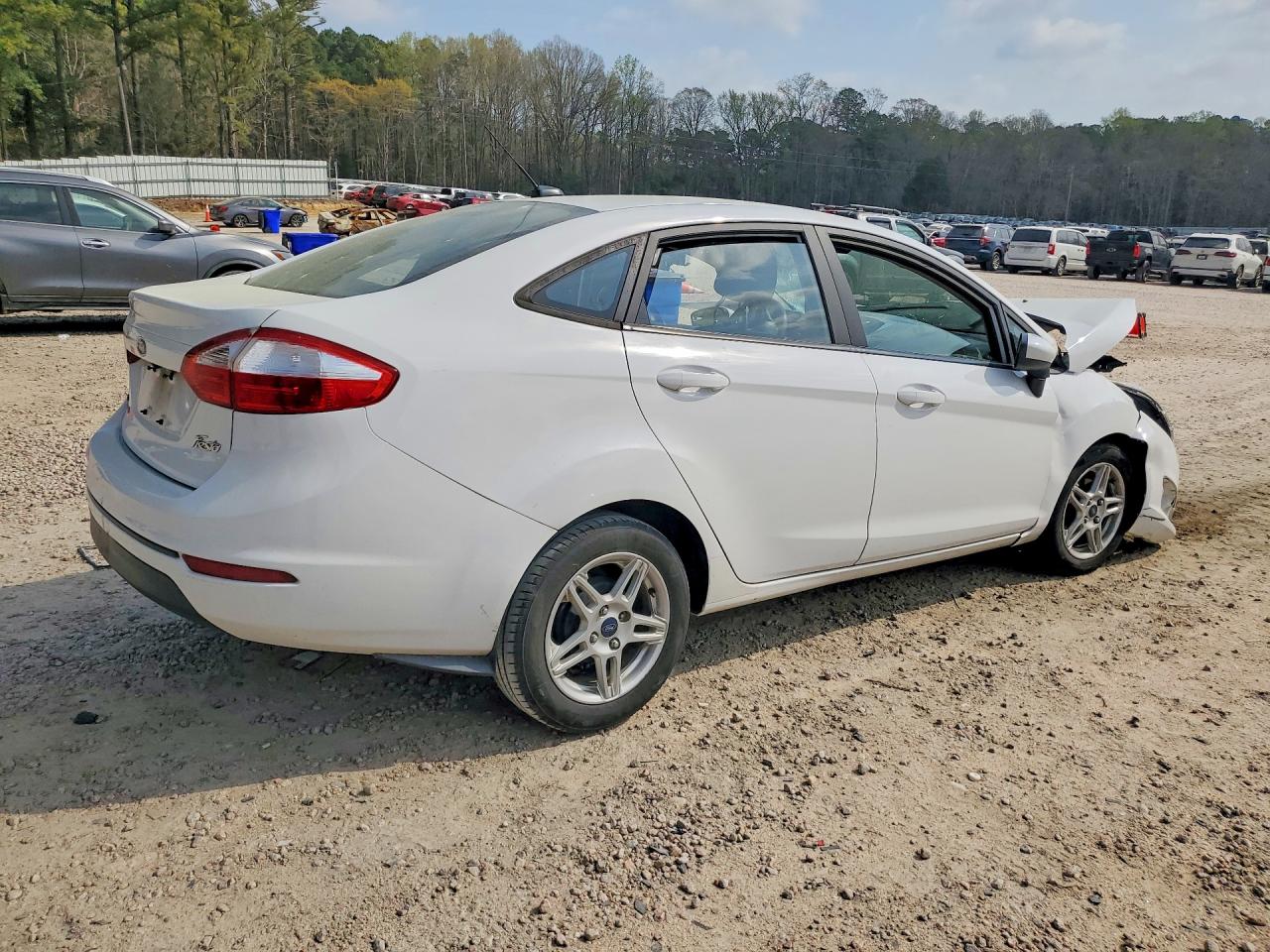 2018 FORD FIESTA SE photo 7