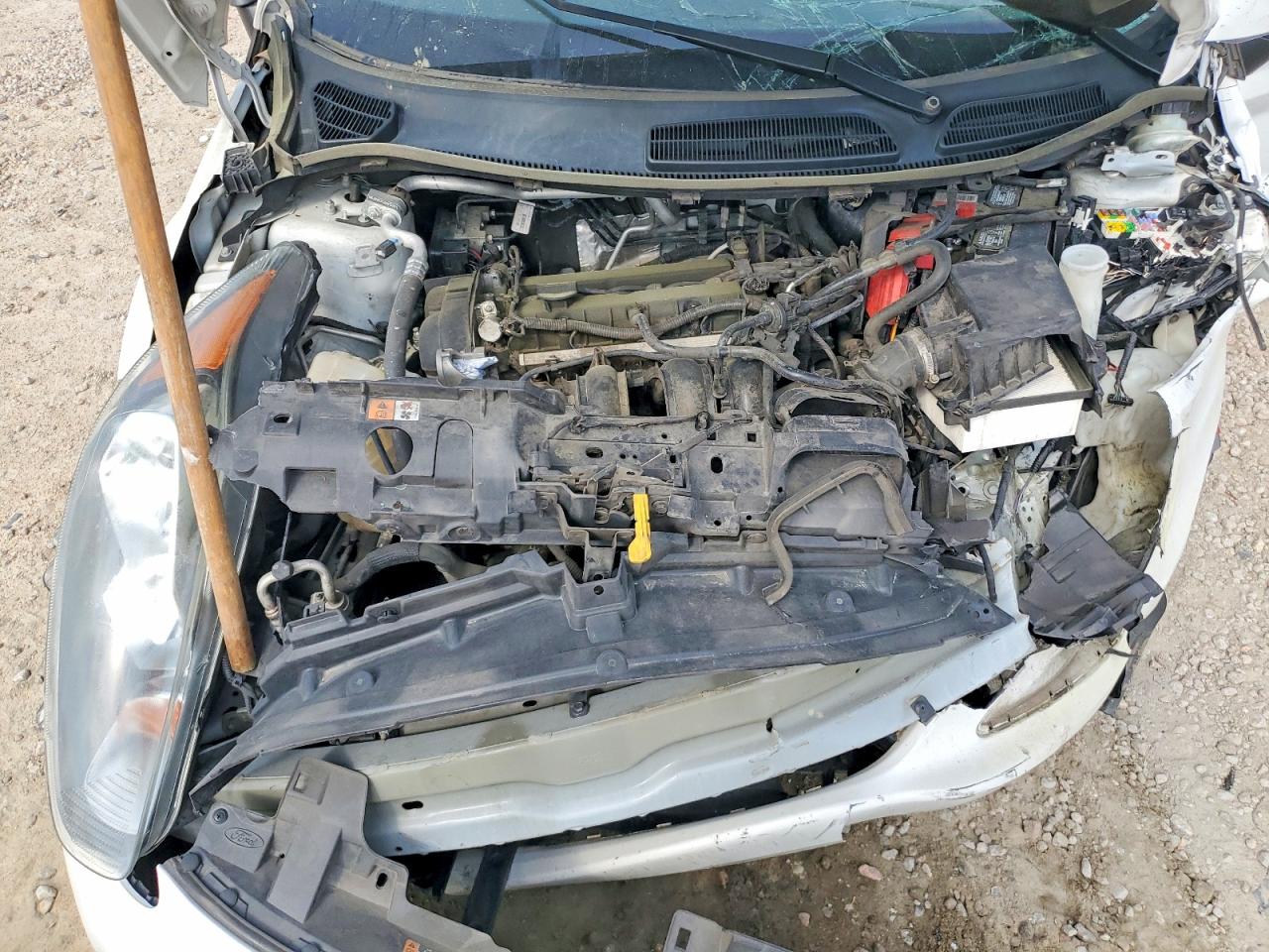 2018 FORD FIESTA SE photo 31