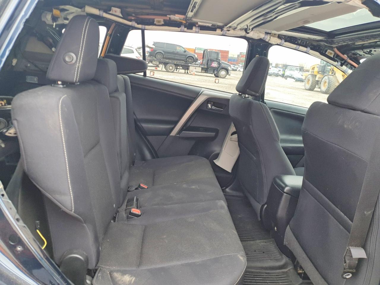 2017 TOYOTA RAV4 XLE photo 21