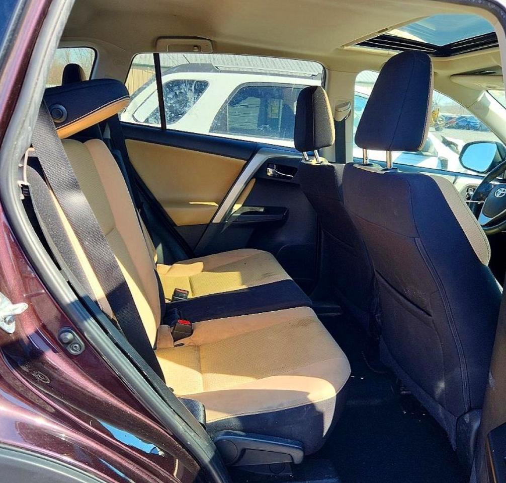 2018 TOYOTA RAV4 XLE photo 10