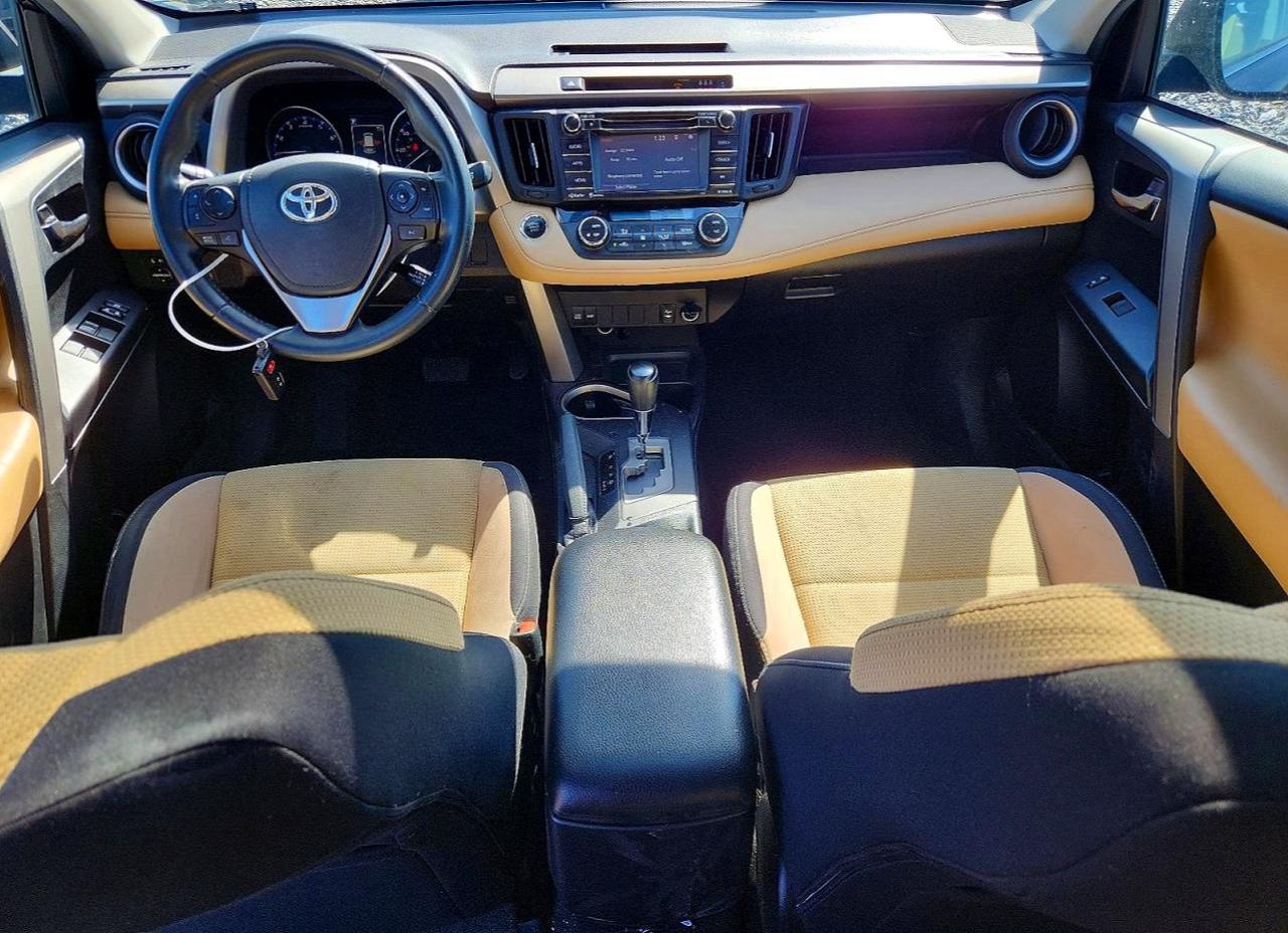 2018 TOYOTA RAV4 XLE photo 8