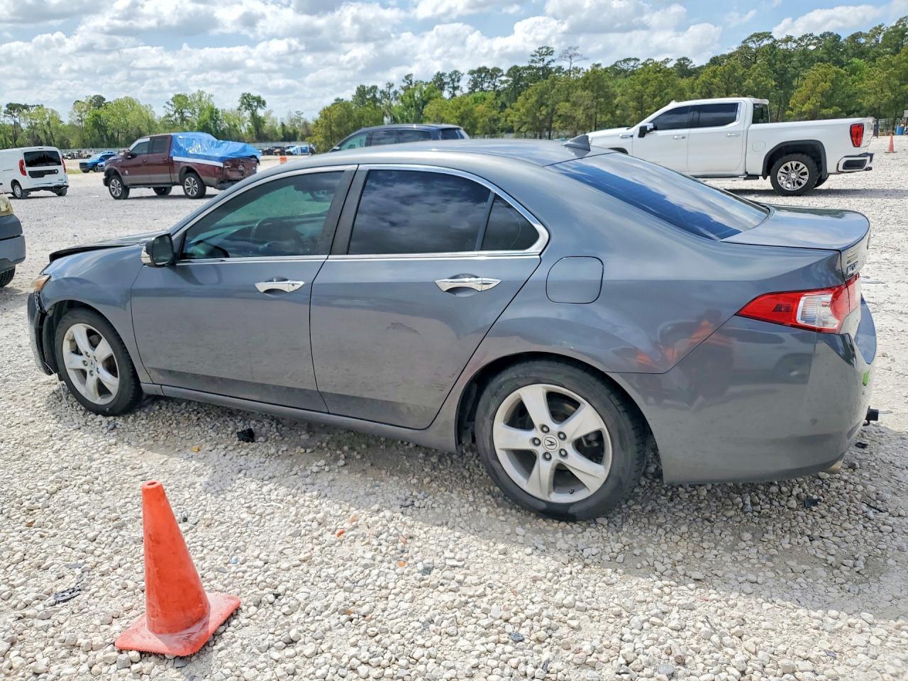 2010 ACURA TSX photo 2