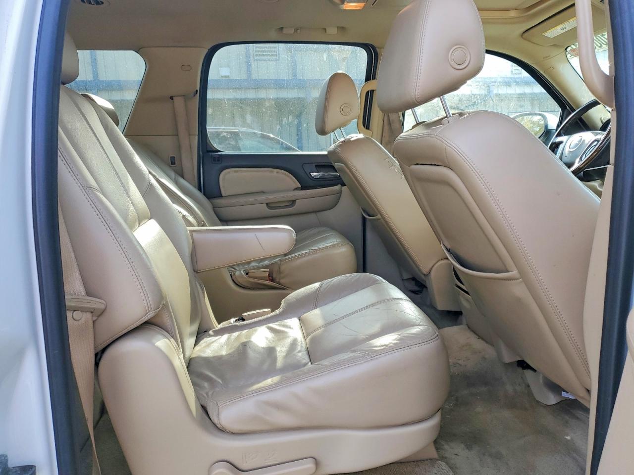 2007 GMC YUKON XL DENALI photo 31