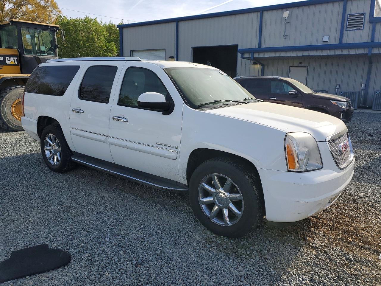 2007 GMC YUKON XL DENALI photo 10