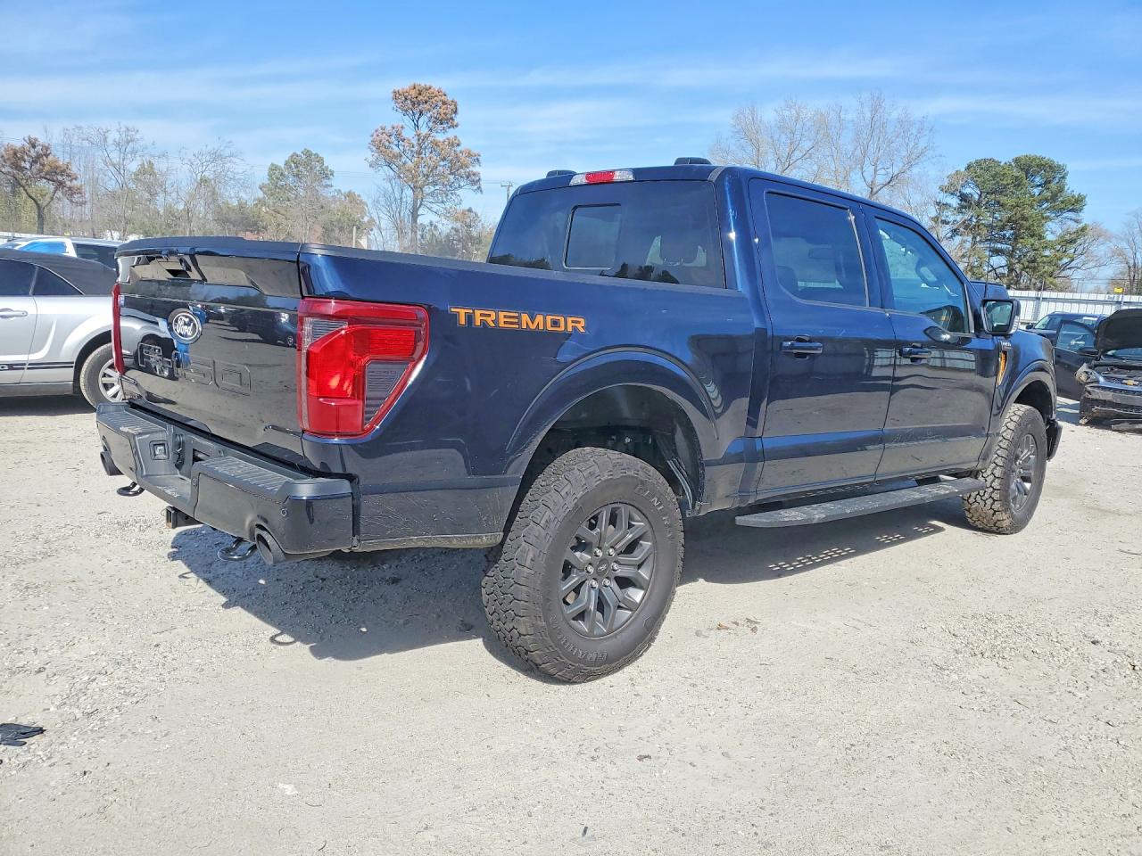 2025 FORD F150 TREMOR photo 7