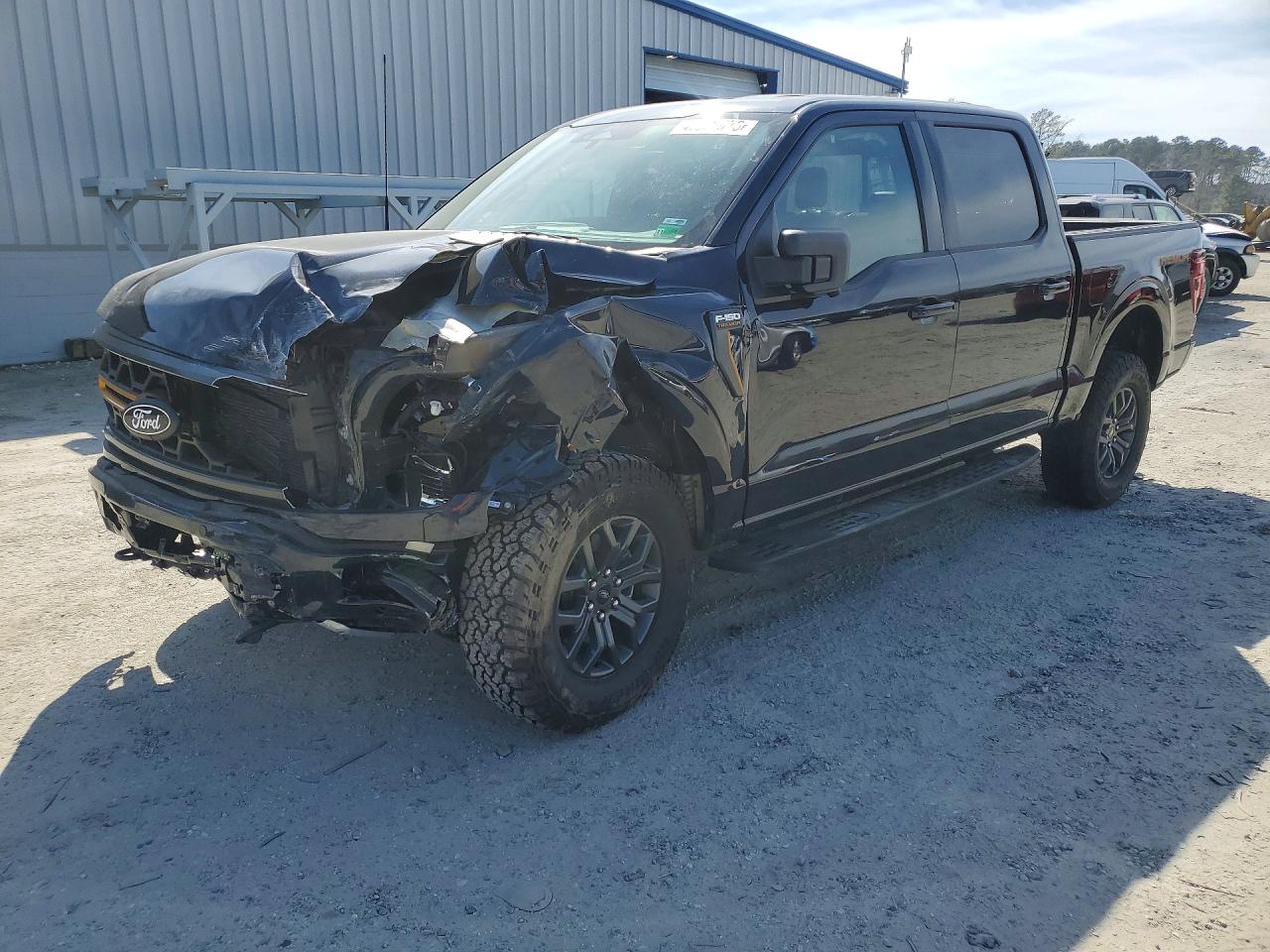 2025 FORD F150