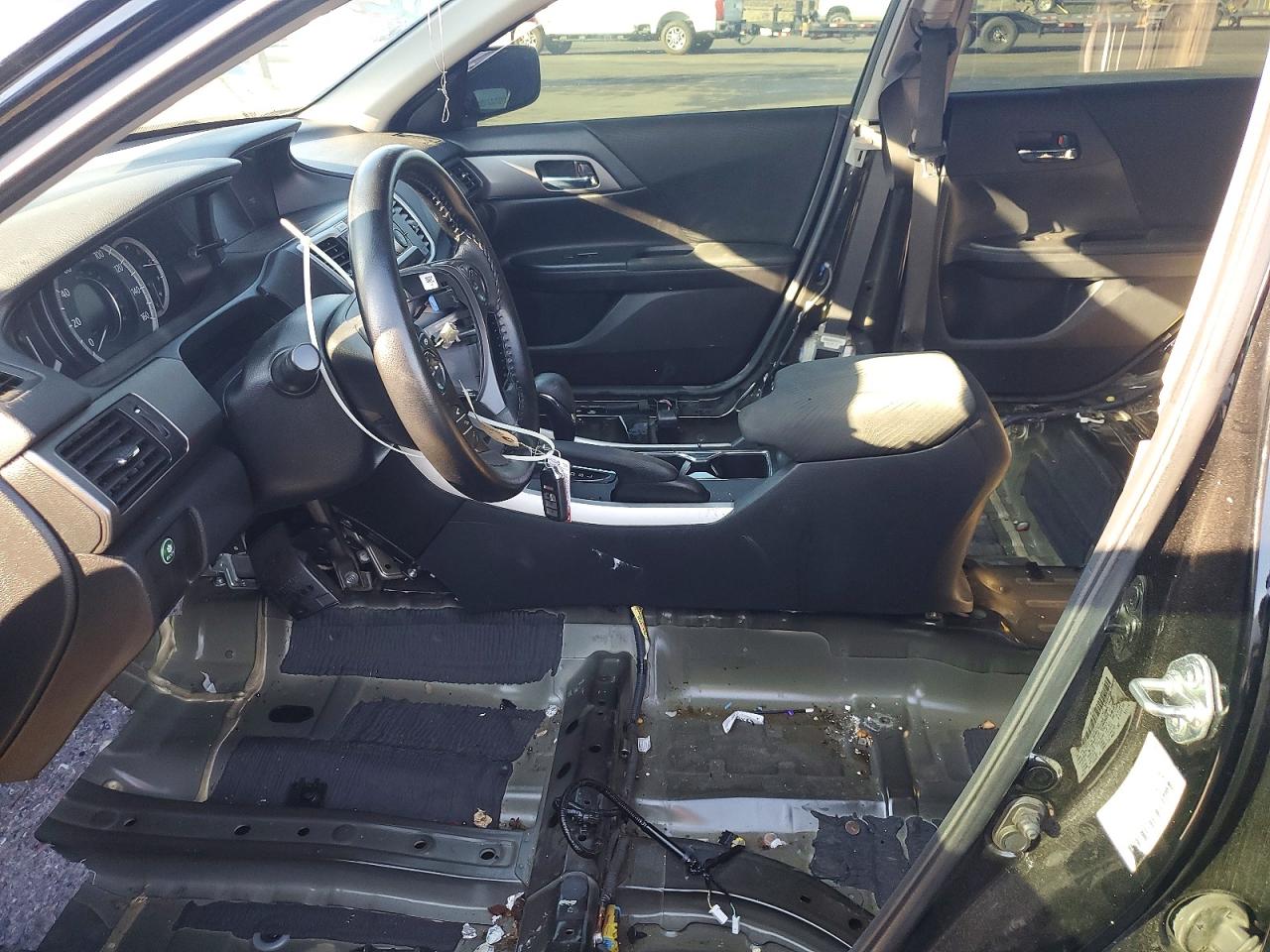 2014 HONDA ACCORD LX photo 13