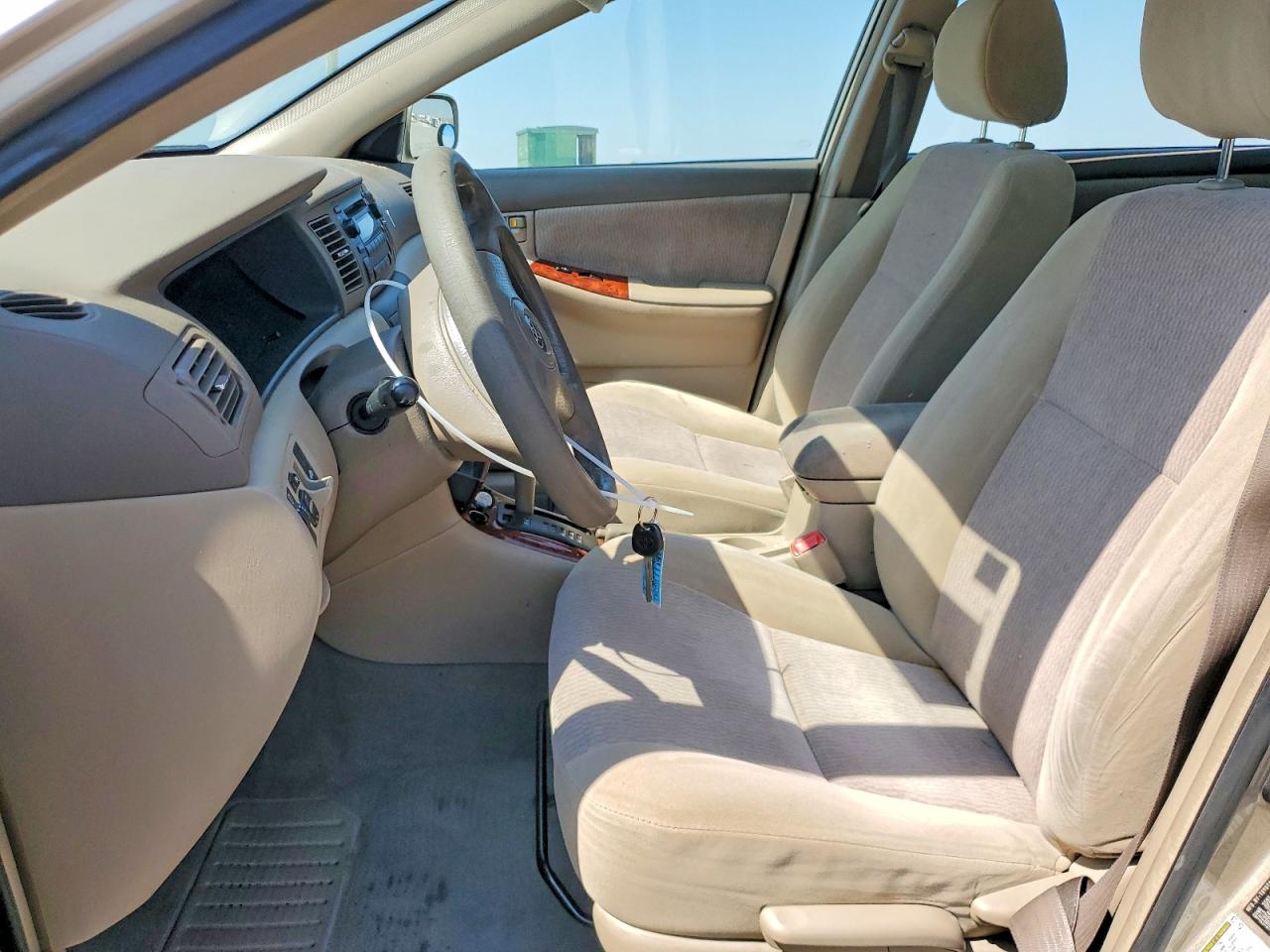 2007 TOYOTA COROLLA LE photo 7