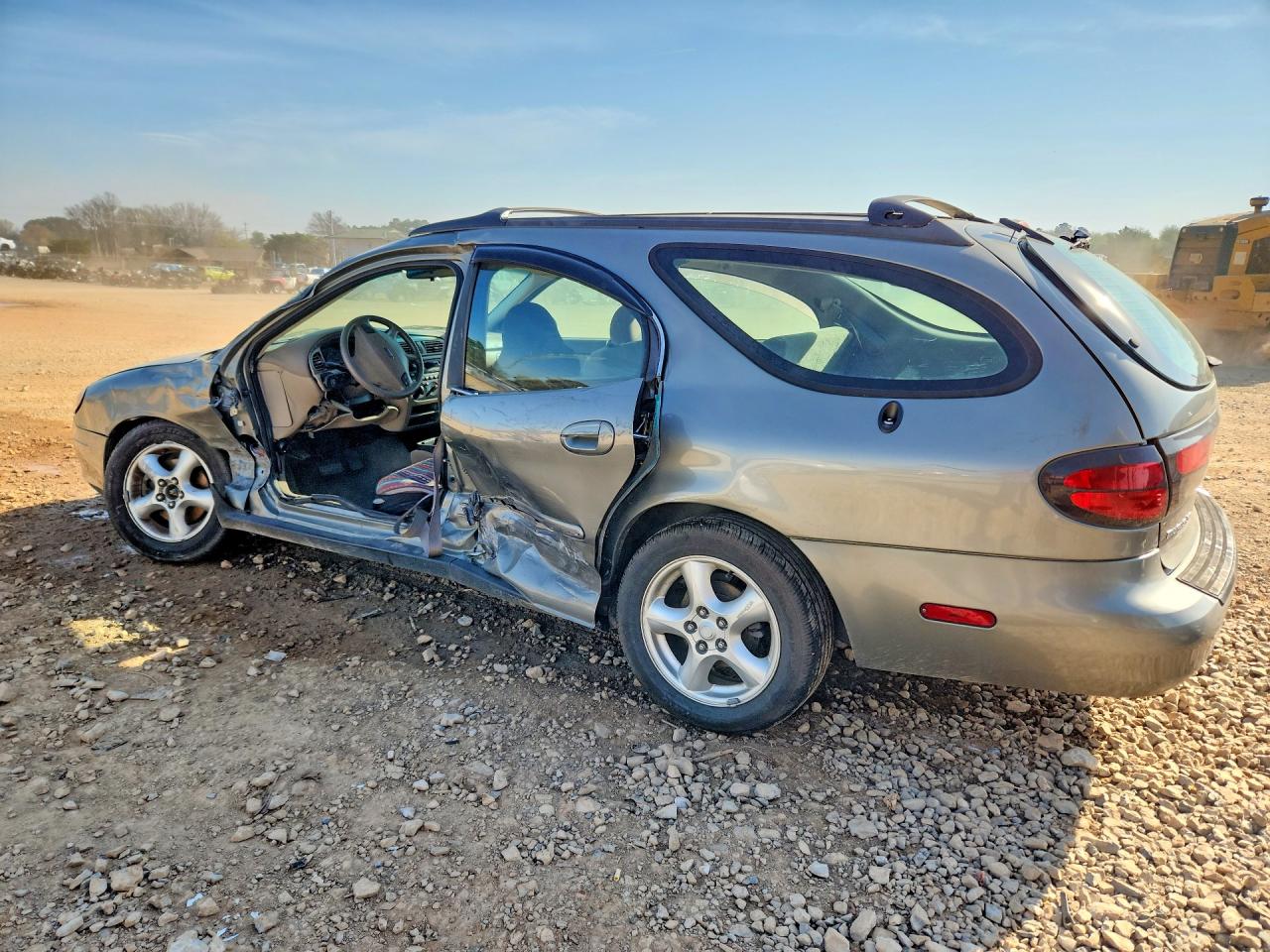 2003 FORD TAURUS SE photo 3