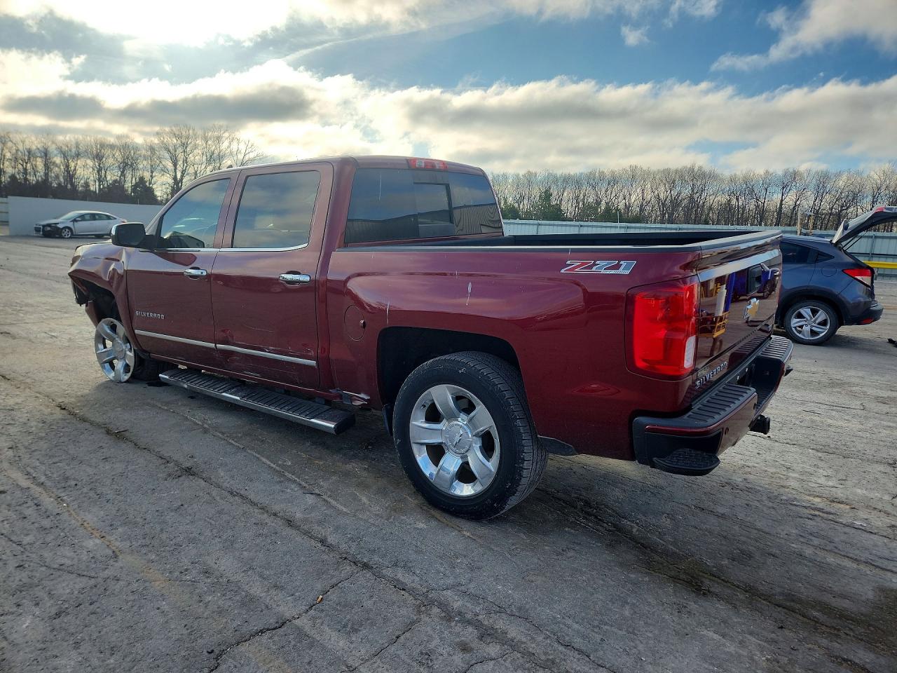 2017 CHEVROLET SILVERADO K1500 LTZ photo 4