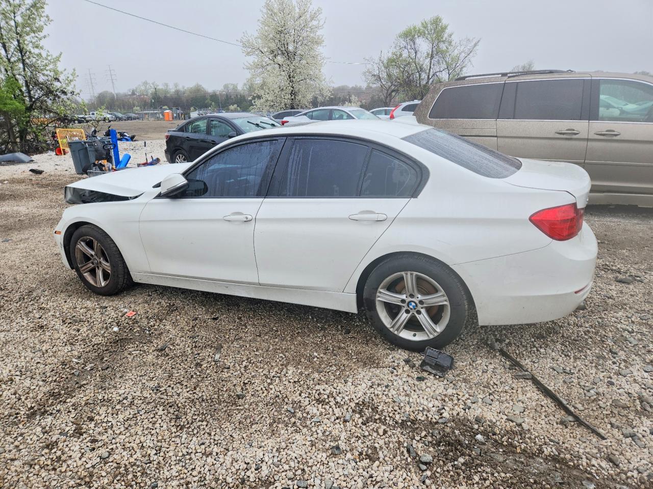 2015 BMW 320 I XDRIVE photo 2