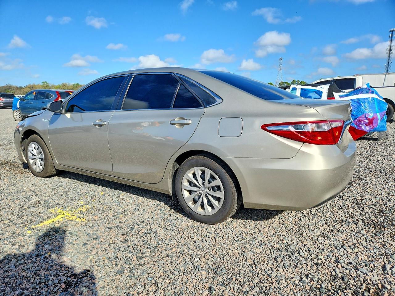2015 TOYOTA CAMRY photo 3