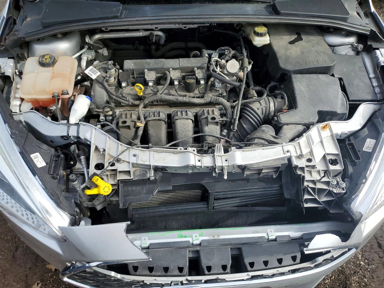 2017 FORD FOCUS SE photo 11