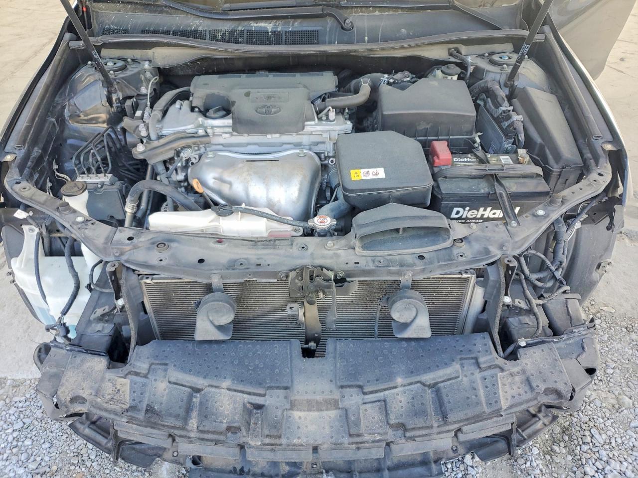 2017 TOYOTA CAMRY SE photo 11