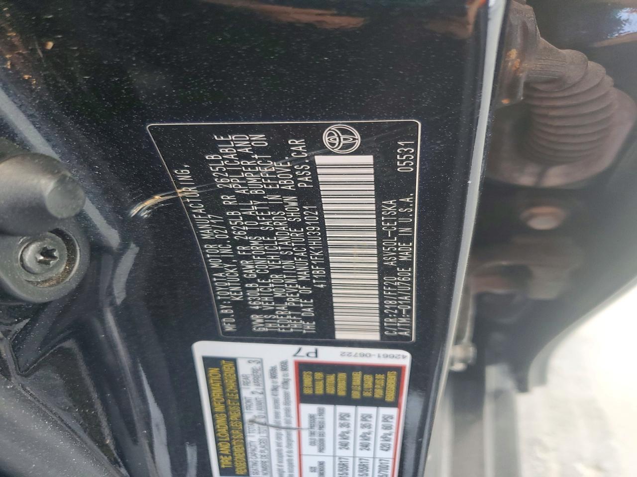 2017 TOYOTA CAMRY SE photo 12