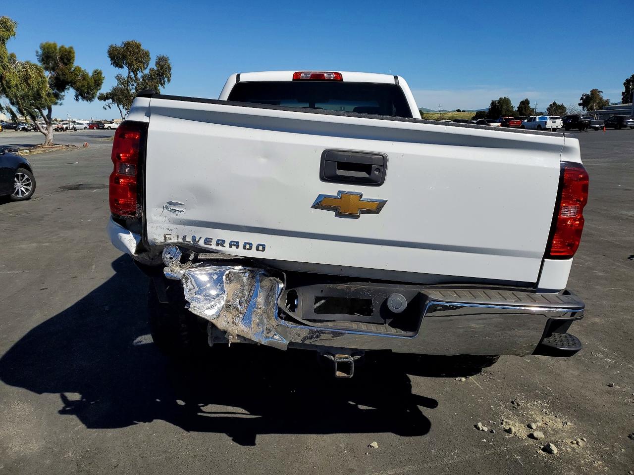 2015 CHEVROLET SILVERADO K1500 photo 11