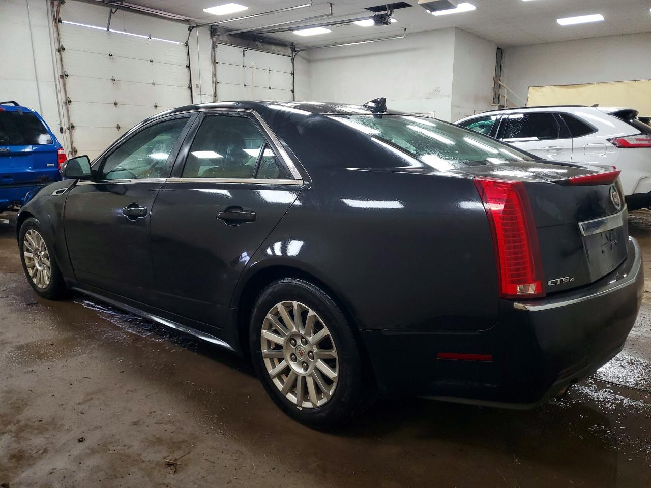 2011 CADILLAC CTS LUXURY COLLECTION photo 3
