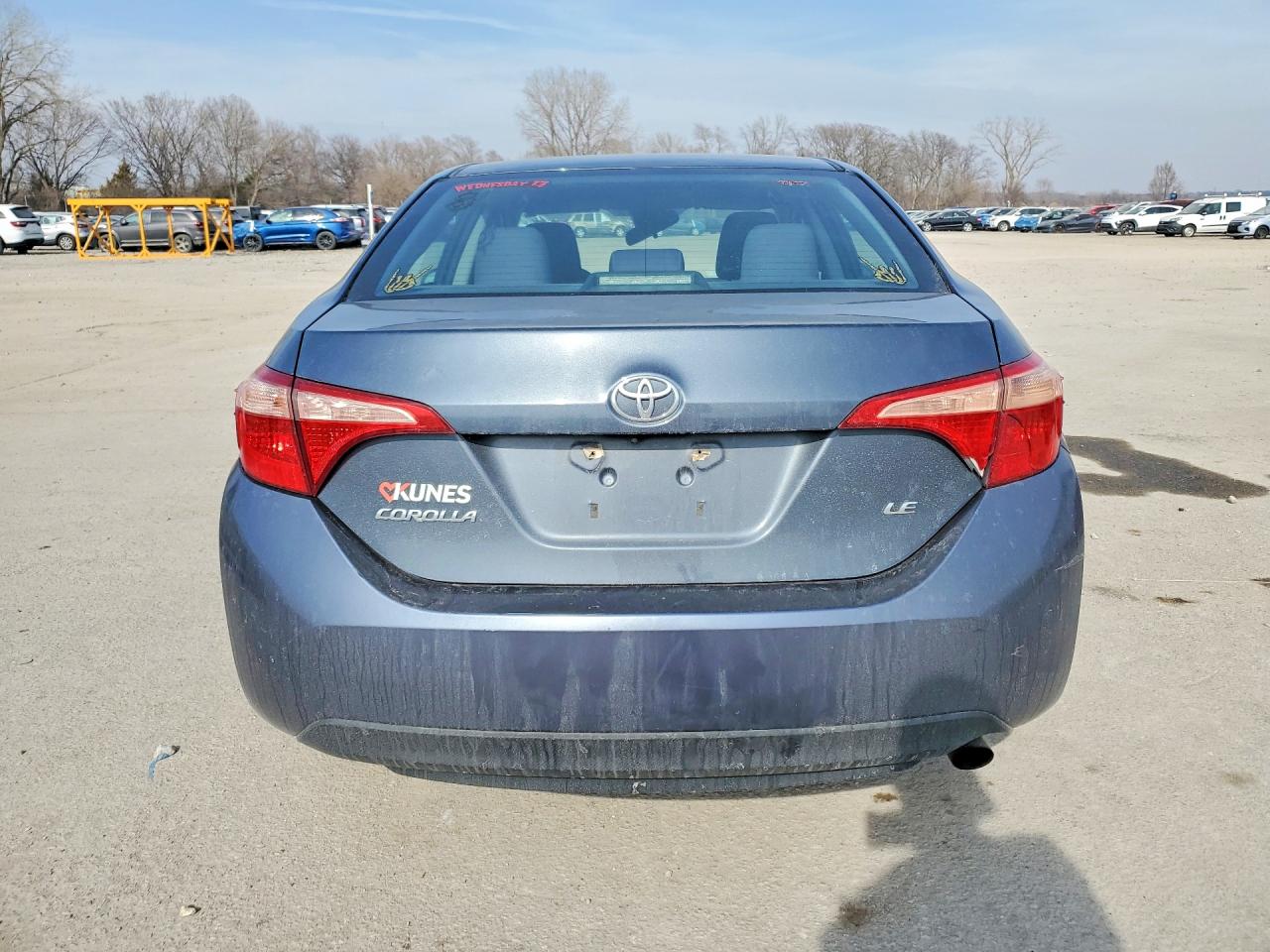 2017 TOYOTA COROLLA LE photo 11