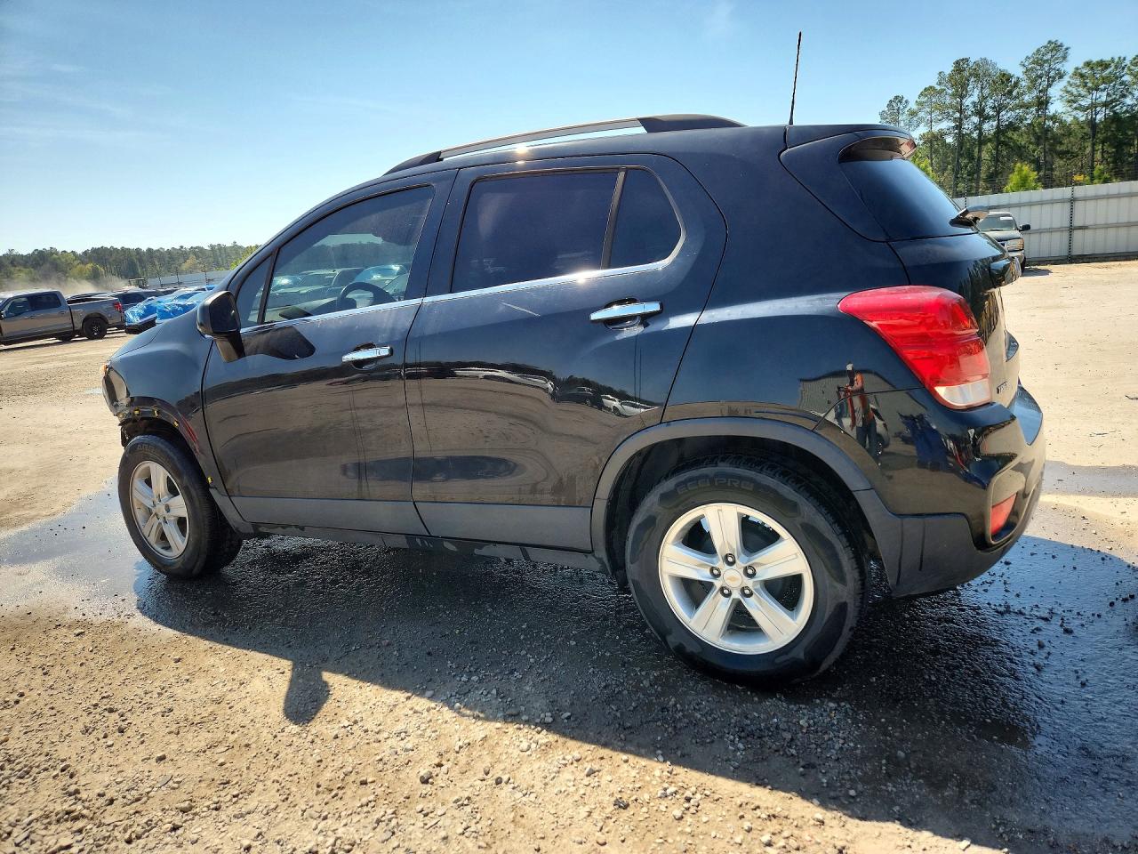 2020 CHEVROLET TRAX 1LT photo 4