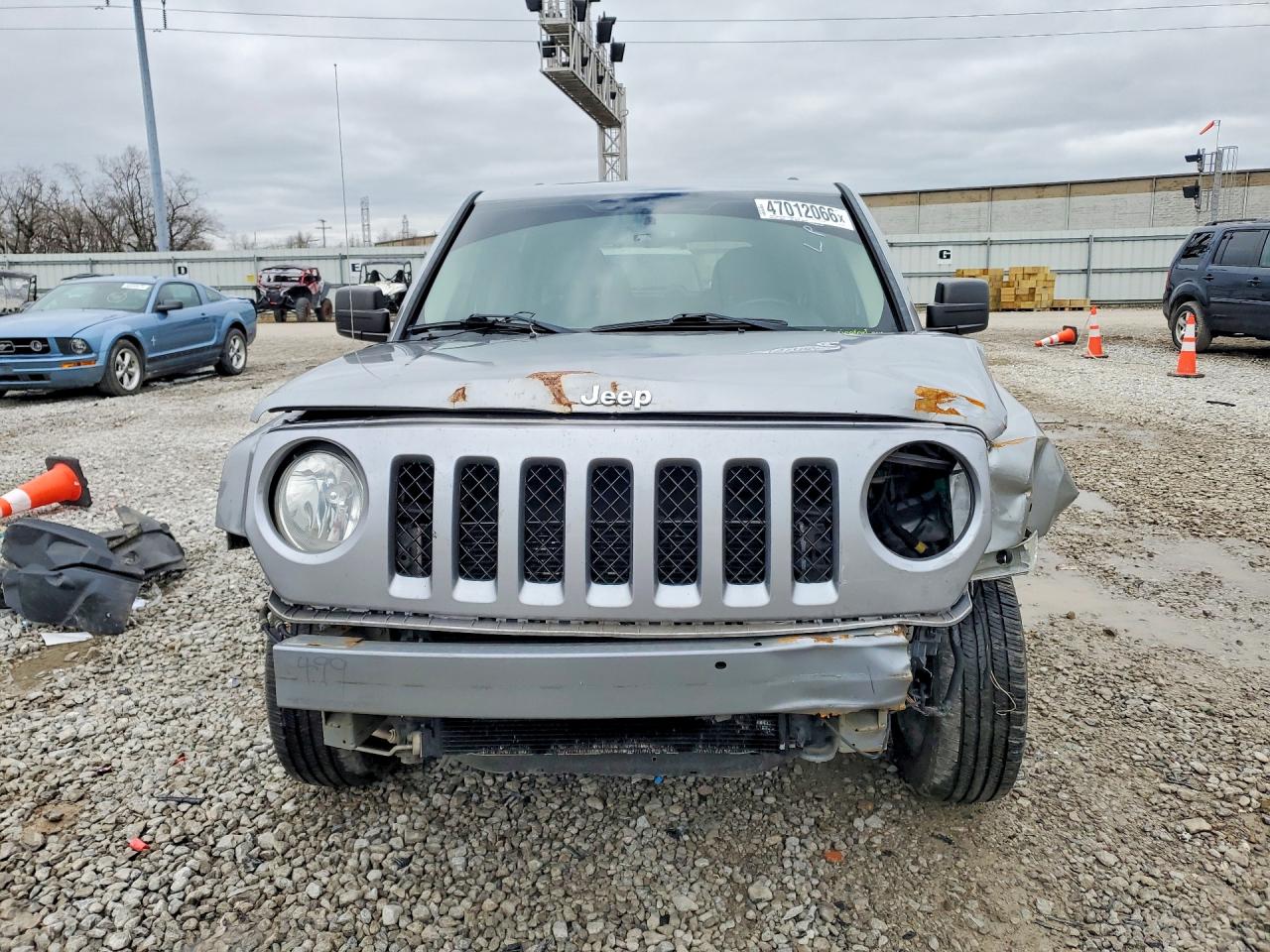 2015 JEEP PATRIOT LATITUDE photo 9