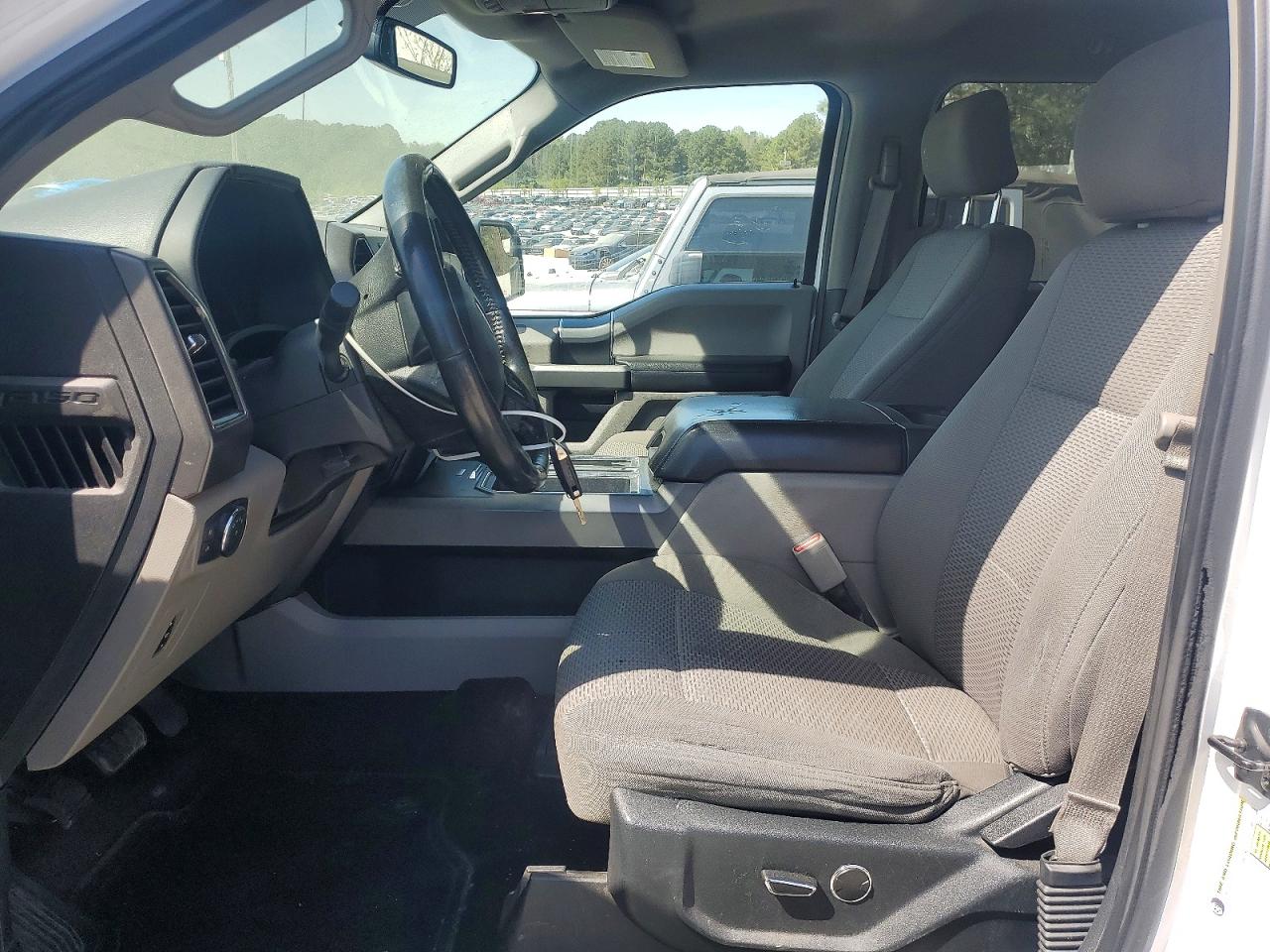 2017 FORD F150 SUPERCREW photo 13