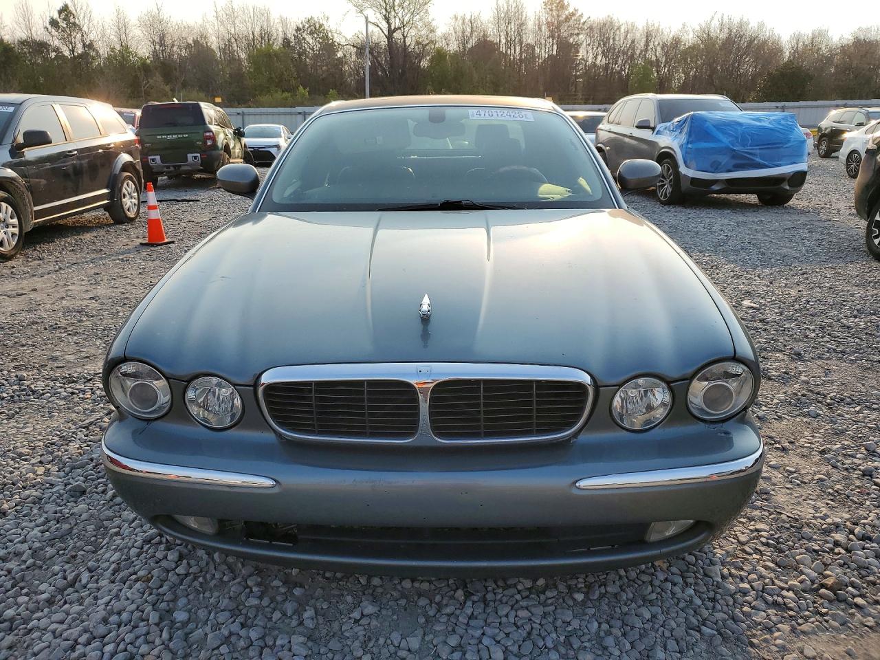 2004 JAGUAR XJ8 photo 5