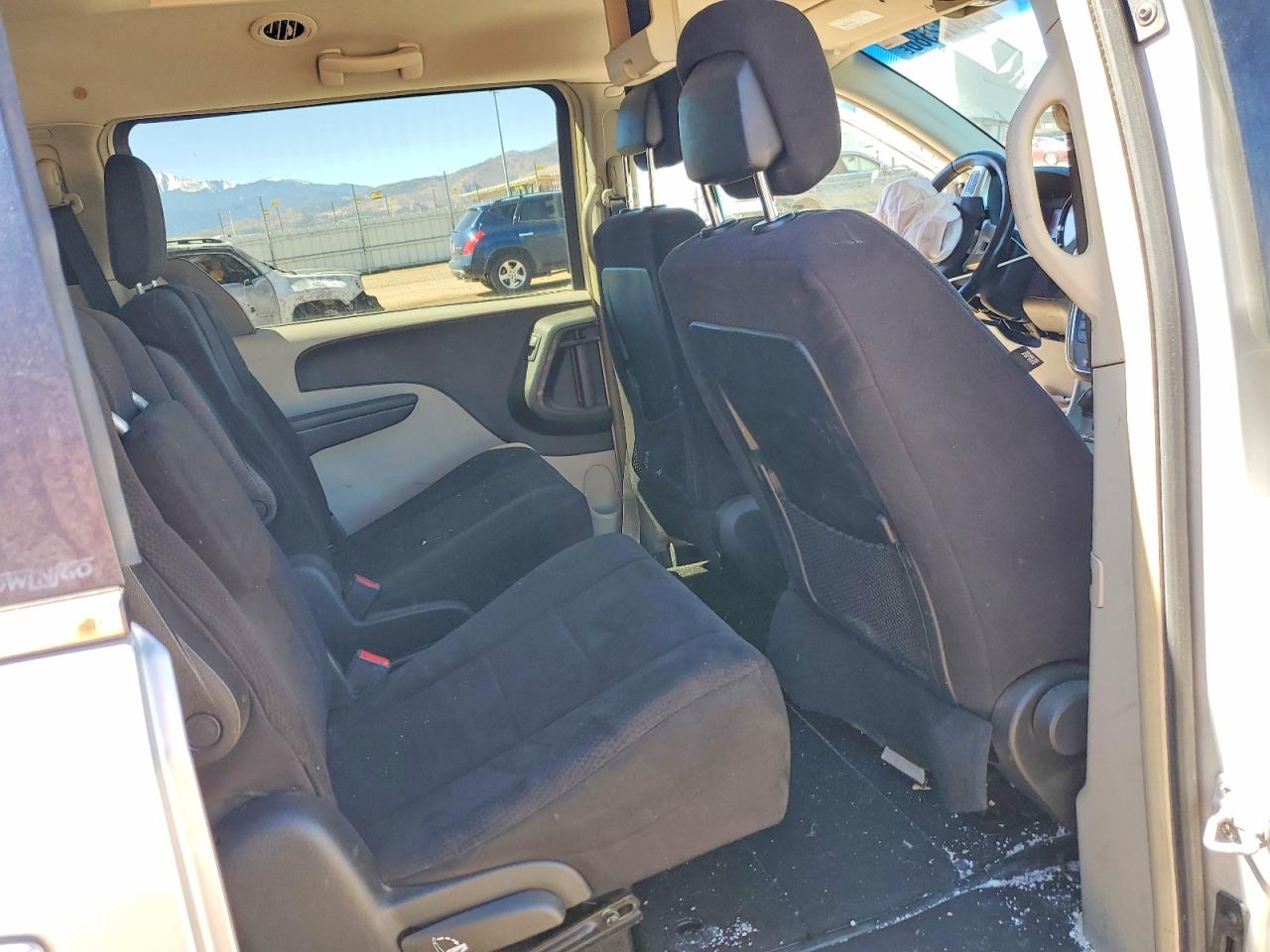 2011 DODGE GRAND CARAVAN CREW photo 21