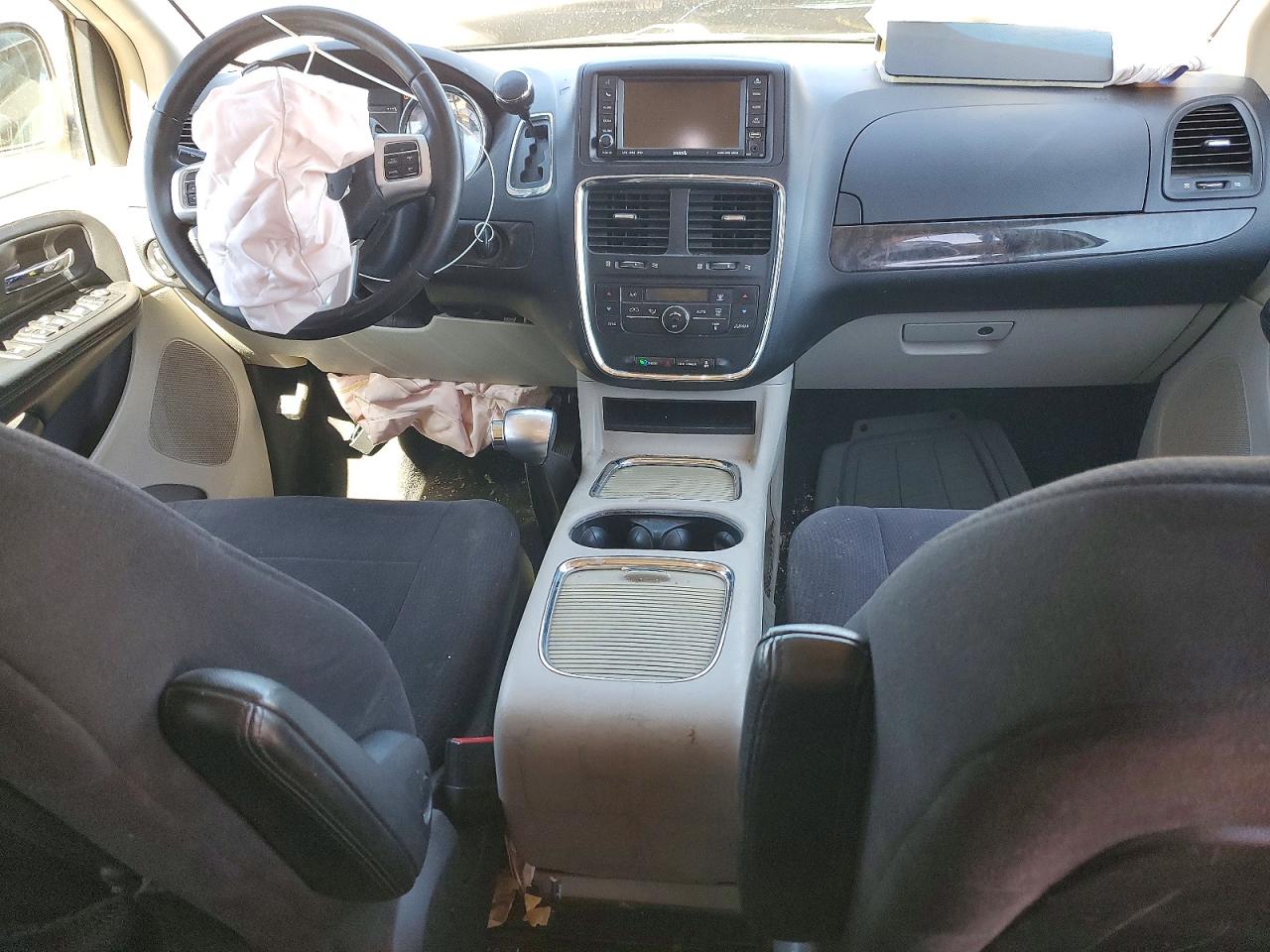 2011 DODGE GRAND CARAVAN CREW photo 15