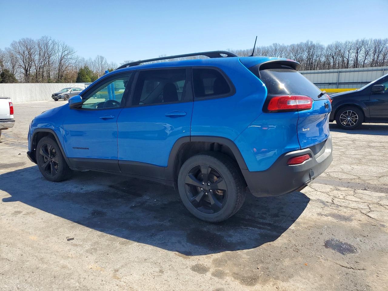 2018 JEEP CHEROKEE LATITUDE photo 2