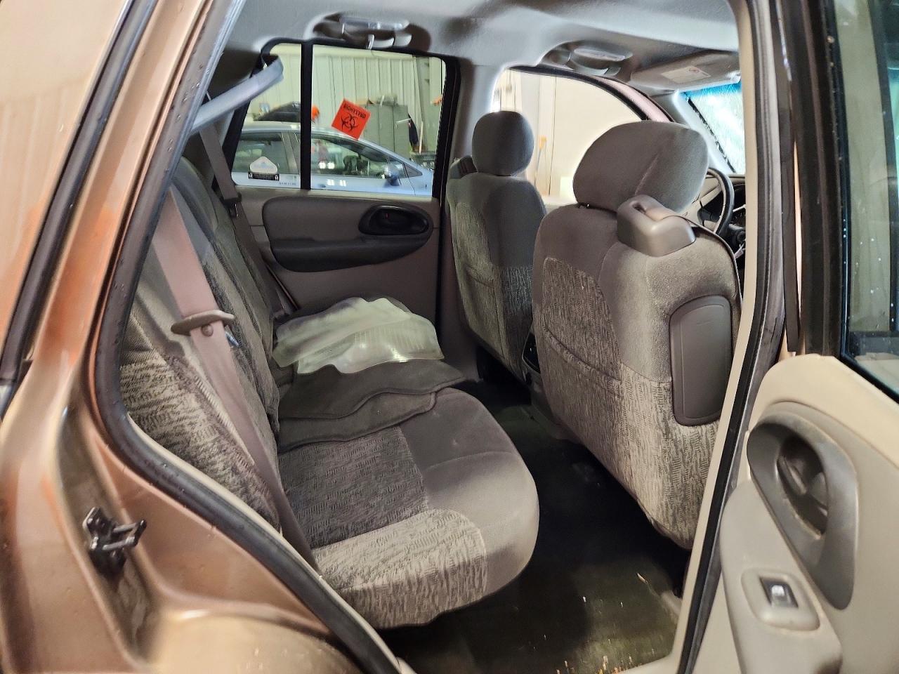 2002 CHEVROLET TRAILBLAZER photo 28