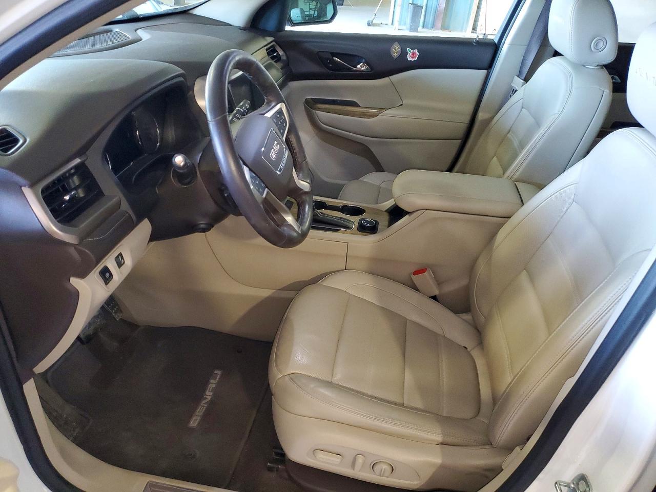 2017 GMC ACADIA DENALI photo 13