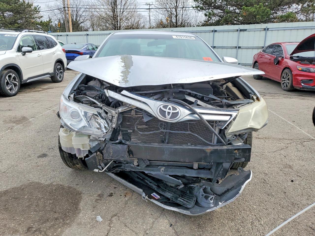 2013 TOYOTA CAMRY LE photo 5