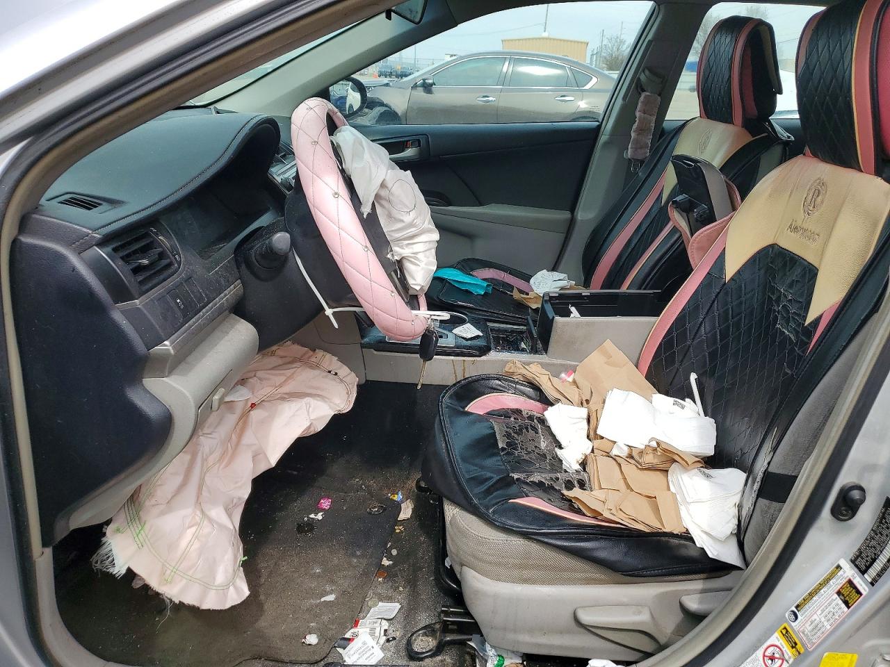 2013 TOYOTA CAMRY LE photo 7