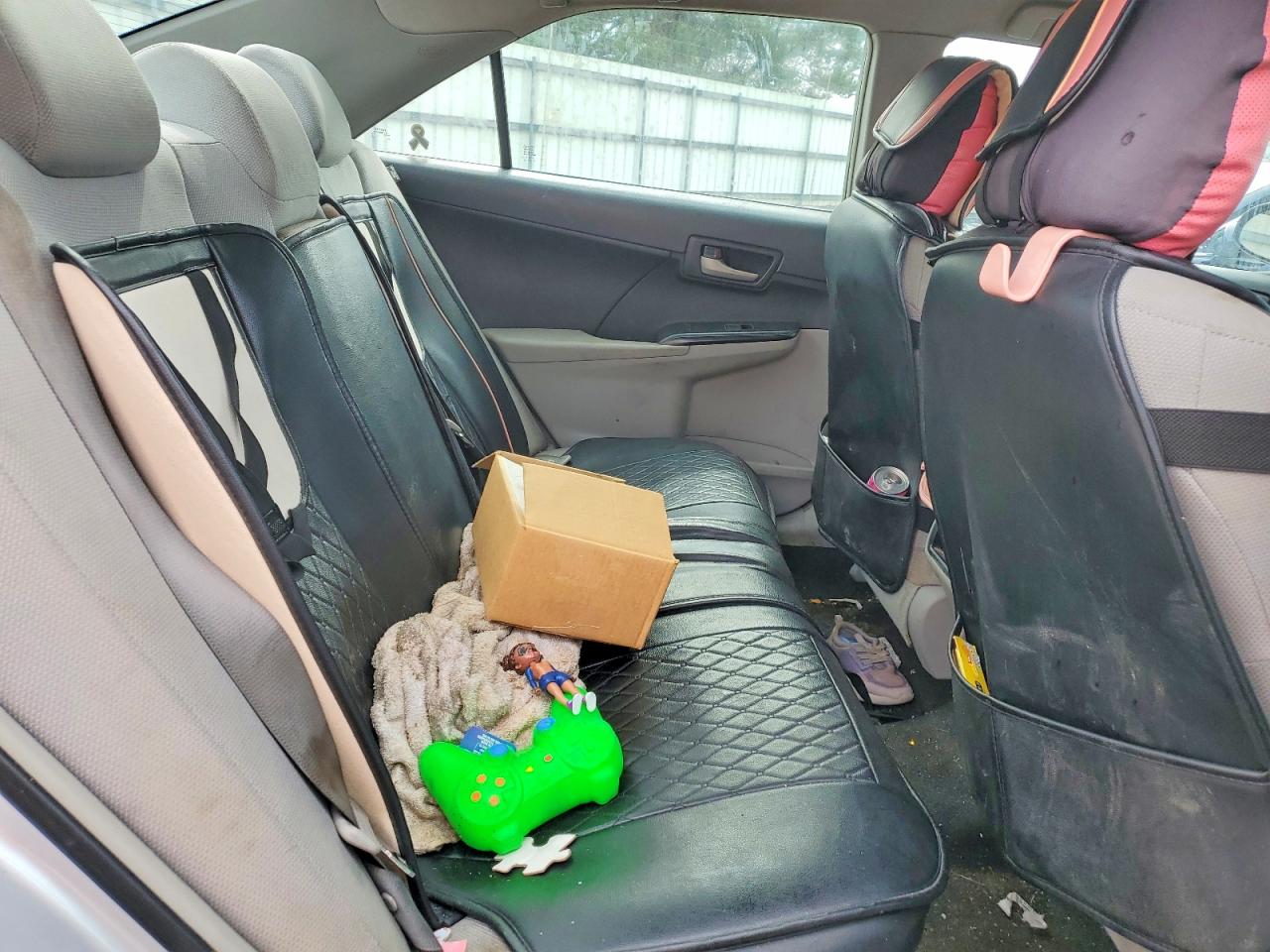 2013 TOYOTA CAMRY LE photo 10