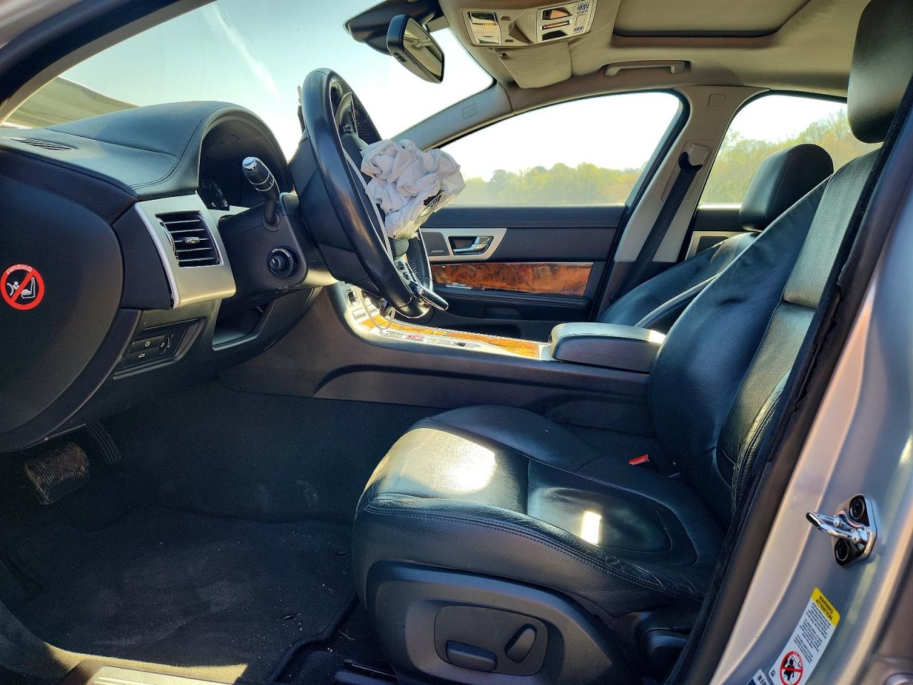 2015 JAGUAR XF 2.0T PREMIUM photo 7
