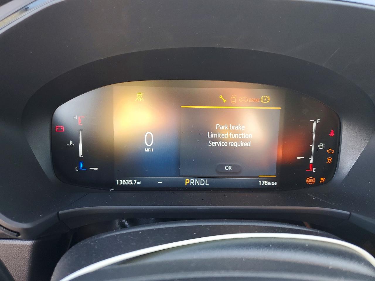 2025 FORD ESCAPE ST LINE photo 17